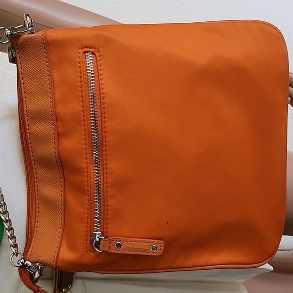 Sondra ROBERTS SR2 Nylon & FAUX Leather Silver Lock CROSSBODY EUC - Picture 10 of 14